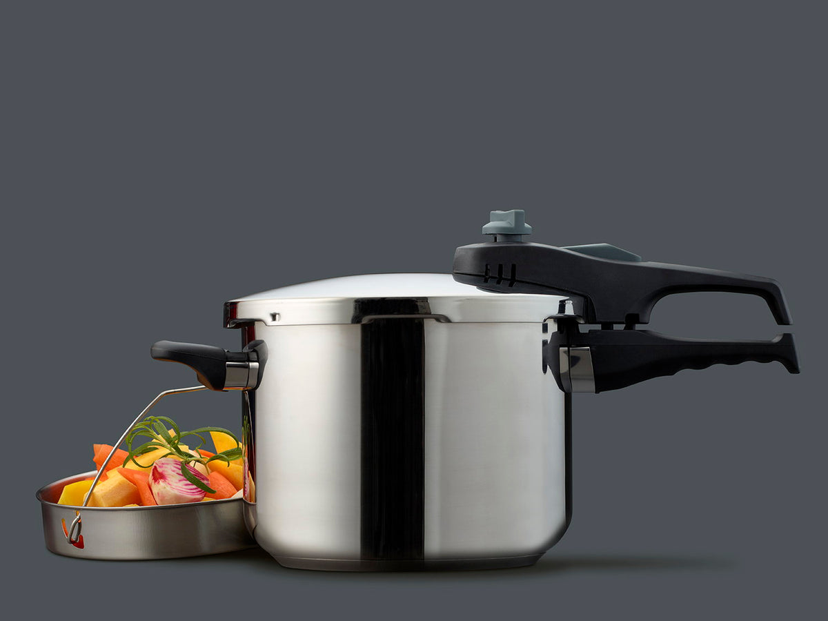 Pressure cooker, 6 litres, with basket/rack, Funktion brand
