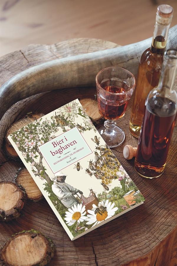 Bier i baghaven (dansk bok) – håndbok i birøkt og honningbier (Karin Gutfelt og Torben Overgaard)