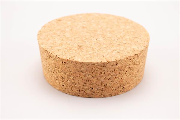 Konisk korkpropp. Bunn: dia. 85 mm, Topp: dia. 90 mm, 2 stk.