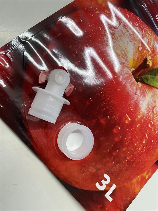Pouch-up pose / ståpose med eplemotiv, 3 liter. 150 stk.