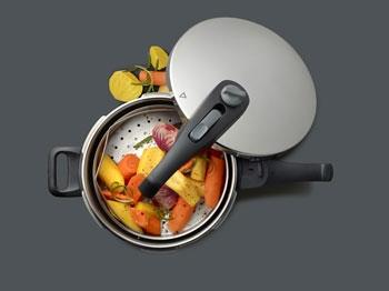 Pressure cooker, 6 litres, with basket/rack, Funktion brand